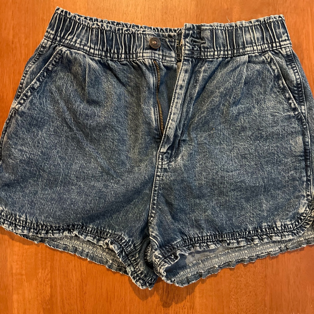 90s scrunch waist ruched bottom denim shorts